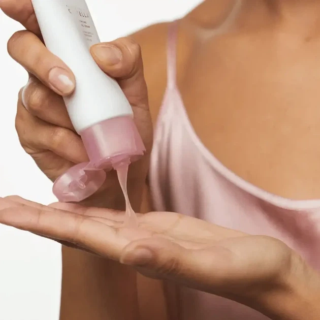 Легкий крем-гель для лица Skin1004 Madagascar Centella Madagascar Poremizing Light Gel Cream для сужения пор, 75 мл - Фото 3 Легкий крем-гель для лица Skin1004 Madagascar Centella Madagascar Poremizing Light Gel Cream для сужения пор, 75 мл - изображение 3