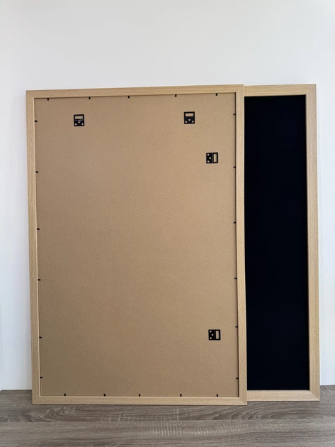 Стенд/панель/дошка для шевронів і патчів, XL (60x90см), дерев'яна рамка, чорні смужки - Фото 11 Стенд/панель/дошка для шевронів і патчів, XL (60x90см), дерев'яна рамка, чорні смужки - зображення 11
