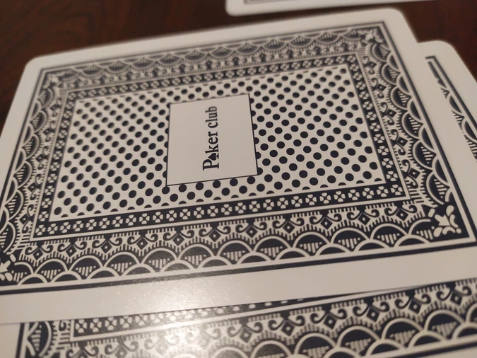 Карты игральные покерные пластиковые Duke Poker Club 54 листа 87x62 мм Синие (DN26238BL) - Фото 7 Карты игральные покерные пластиковые Duke Poker Club 54 листа 87x62 мм Синие (DN26238BL) - изображение 7