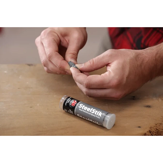 JB Weld SteelStik Сталева Епоксидна Шпаклівка для Металу 57г Ремонт та Відновлення - Фото 4 JB Weld SteelStik Сталева Епоксидна Шпаклівка для Металу 57г Ремонт та Відновлення - зображення 4