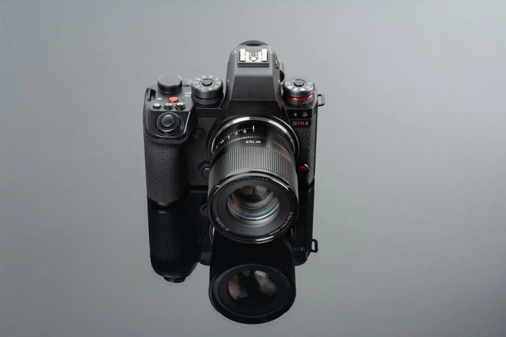 Обʼєктив TTArtisan 75mm f/2 для L-Mount - изображение 9