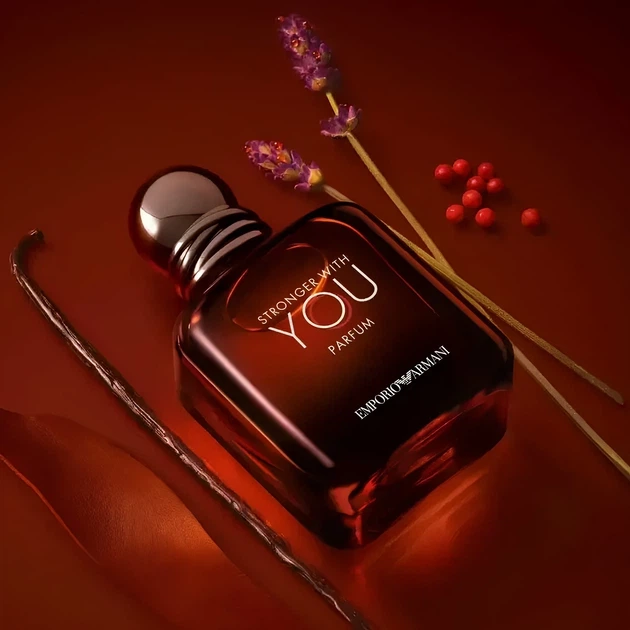 Парфумована вода для чоловіків Giorgio Armani Emporio Armani Stronger With You Parfum 50 ml - Фото 3 Парфумована вода для чоловіків Giorgio Armani Emporio Armani Stronger With You Parfum 50 ml - изображение 3