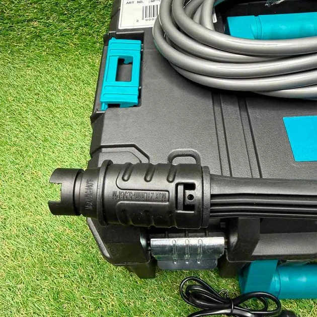 Акумуляторна мийка високого тиску Krafftec 48V безщіткова 8Ah 45 Бар портативна автомийка для авто з 2 акумуляторами та набором насадок - Фото 3 Акумуляторна мийка високого тиску Krafftec 48V безщіткова 8Ah 45 Бар портативна автомийка для авто з 2 акумуляторами та набором насадок - изображение 3