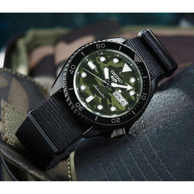 Годинник Seiko 5 Sports SRPJ37K1 - изображение 3