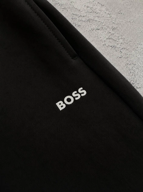 Костюм чоловічий шорти і футболка BOSS і 2пари шкарпеток чорний XL - Фото 3 Костюм чоловічий шорти і футболка BOSS і 2пари шкарпеток чорний XL - изображение 3