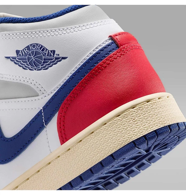 Детские кеды Jordan 1 Mid (Gs) Multi 38.5 DQ8423-102 - Фото 8 Детские кеды Jordan 1 Mid (Gs) Multi 38.5 DQ8423-102 - изображение 8