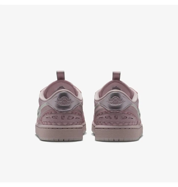 Кроссовки женские Jordan 1 Violet 41 Фиолетовый HQ2186-601 - изображение 6