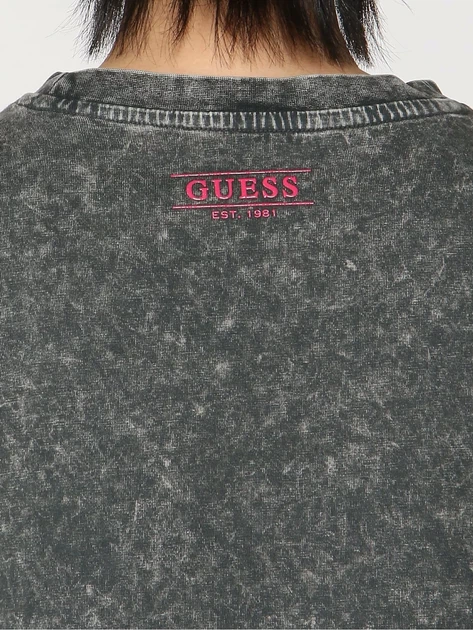 Футболка хлопковая женская Guess Ss Cn Quiero Amor Tee W6GI16-K3036-F90A S Black Acid Wash (7621235997311) - изображение 11