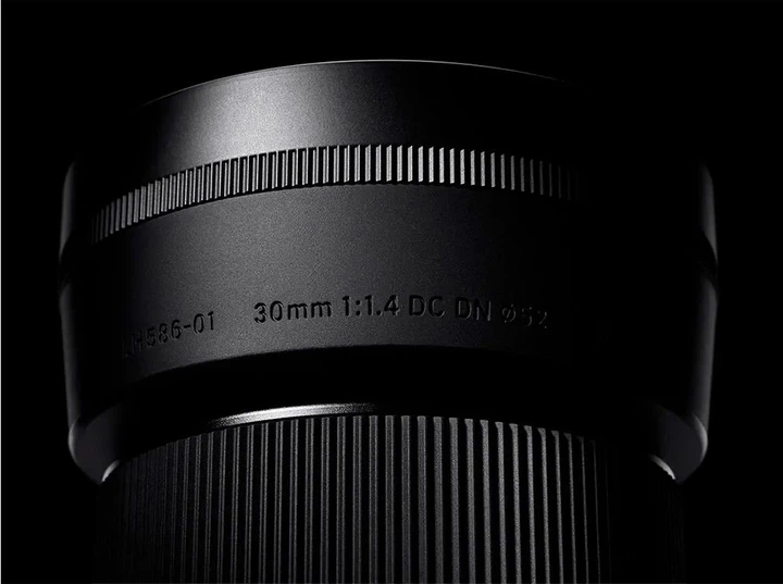 Об'єктив Sigma AF 30mm f/1.4 DC DN Sony E [99799 - Фото 2 Об'єктив Sigma AF 30mm f/1.4 DC DN Sony E [99799 - изображение 2