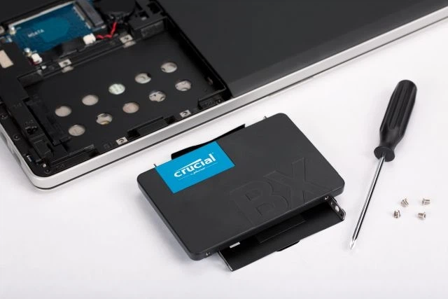 SSD диск Crucial BX500 2TB 2.5" SATAIII 3D NAND TLC (CT2000BX500SSD1) - зображення 6
