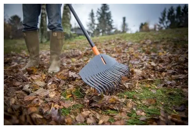Веерные грабли 25 зубьев алюминиевые для уборки листьев Fiskars CS-0080 - изображение 5