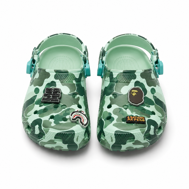 Крокси Crocs Bape зелені унісекс 38-39 на стопу 24 см гумові сабо з ремінцем, вентиляційними отворами та джибітсами - зображення 6