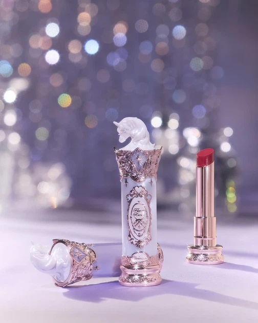 Глянцевая помада от Flower Knows Knight Unicorn Glazed Lipstick (U08 Crimson Agate) - изображение 5
