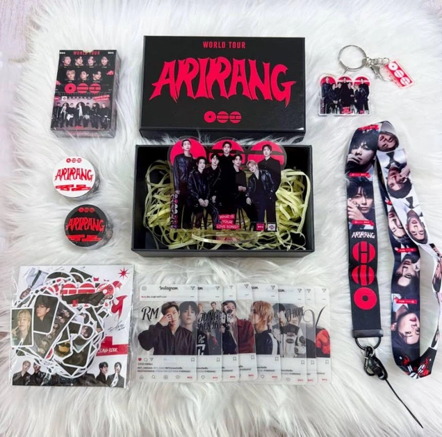 Ігровий набір БТС ARMY Подарунковий бокс BTS Arirang world tour k-pop картки наліпки акриловий стенд брелок к-поп - Фото 4 Ігровий набір БТС ARMY Подарунковий бокс BTS Arirang world tour k-pop картки наліпки акриловий стенд брелок к-поп - зображення 4