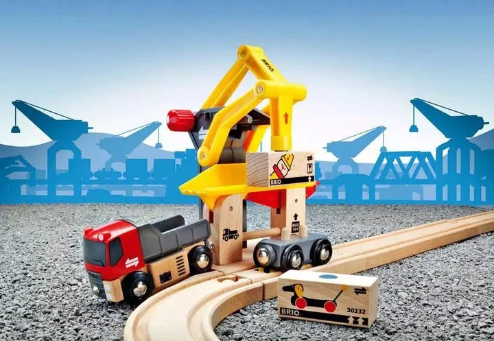 Нaбір ігровий із фігуркaми Brio Freight loading station (7312350332803) - зображення 4