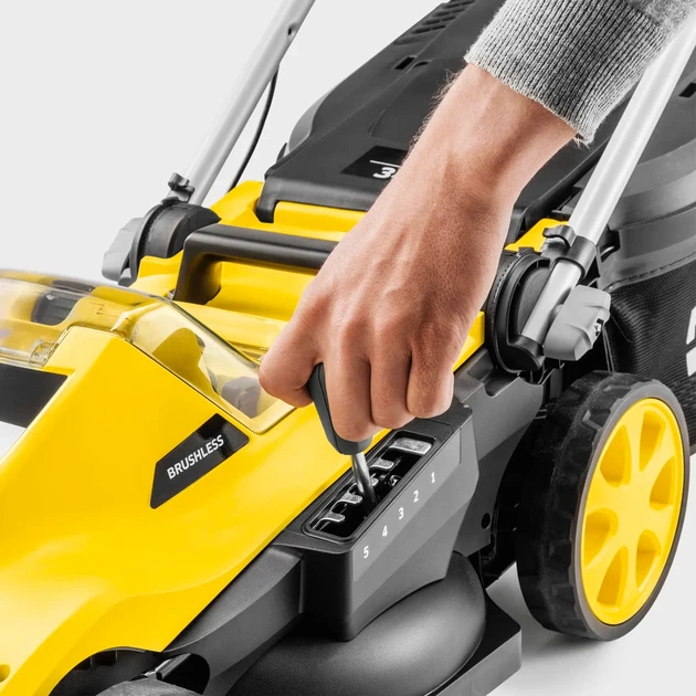 Акумуляторна газонокосарка Karcher LMO 34-18 Dual 18В, ширина косіння 34 см, висота зрізу 25-60 мм. - зображення 3