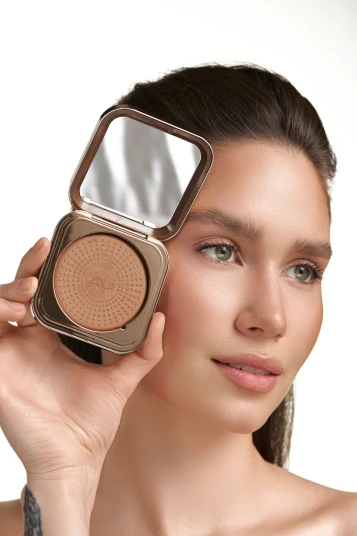 Бронзер ZOLA Natural Bronze Glow 02 Бронзова засмага Tan Bronze - зображення 6
