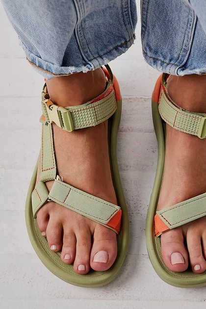 Жіночі сандалі Teva X Coco & Breezy Hurricane XLT2 Sandals повсякденні босоніжки зелені Розмір 43 - Фото 2 Жіночі сандалі Teva X Coco & Breezy Hurricane XLT2 Sandals повсякденні босоніжки зелені Розмір 43 - изображение 2