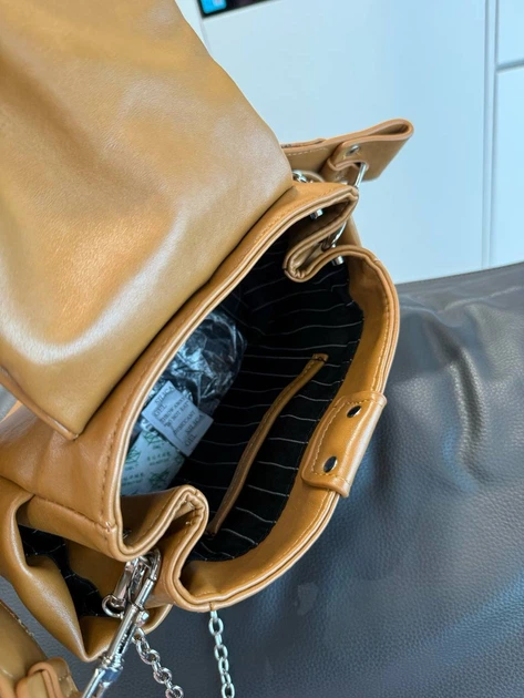 Сумка женская Vivienne Westwood коричневого цвета артикул 57840 - Фото 9 Сумка женская Vivienne Westwood коричневого цвета артикул 57840 - изображение 9