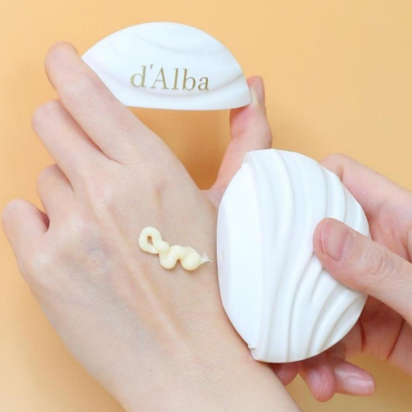 Поживний крем D'ALBA Nourishing Objet Hand Cream для рук 40 мл - Фото 2 Поживний крем D'ALBA Nourishing Objet Hand Cream для рук 40 мл - зображення 2