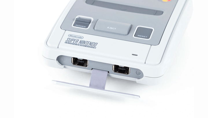 Набор Консоль Nintendo SNES Classic Mini CLV-301 Europe Light Grey + 21 Встроенная Игра + Коробка Б/У + Геймпад Проводной 2шт - изображение 3