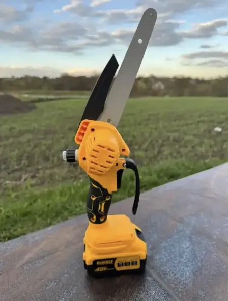 Аккумуляторная мини-пила DeWalt DCM160N, 48V - Фото 2 Аккумуляторная мини-пила DeWalt DCM160N, 48V - изображение 2