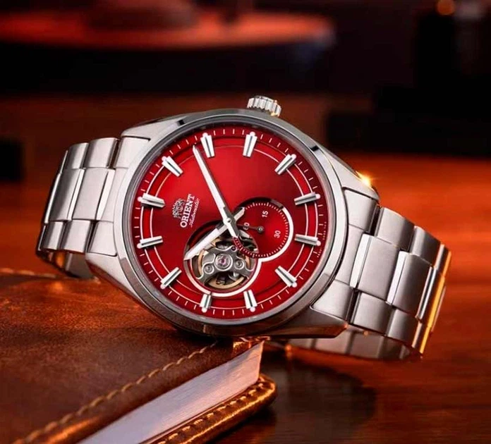 Чоловічий наручний годинник Orient RA-AR0010R10B - изображение 2