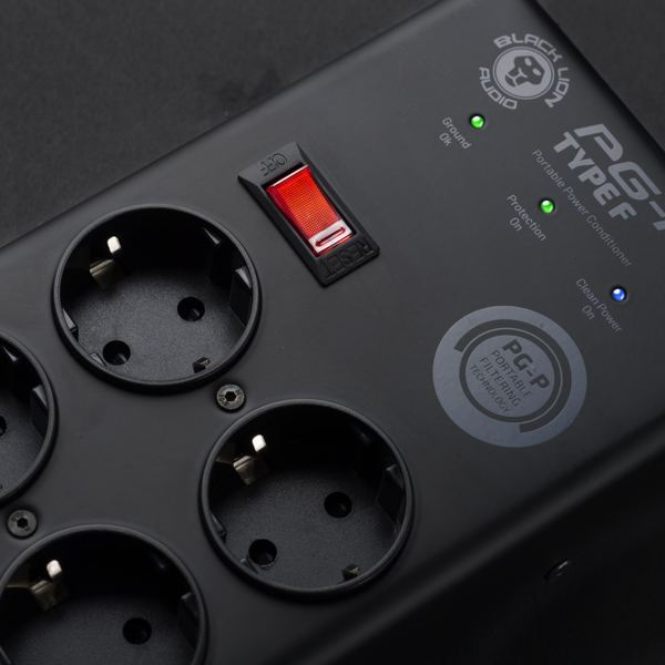 Przenośny kondycjoner napięcia Black Lion Records PG-P Portable Power Conditioner (753459655481) - obraz 3