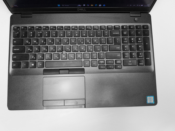 Ноутбук Dell Latitude 5501 15.6" Full HD IPS/ Intel Core i5-9400H (4 ядра, 8 потоків) / 8GB DDR4 / 256GB SSD / Intel UHD Graphics 630 /Укр гравіювання Б/В - изображение 4