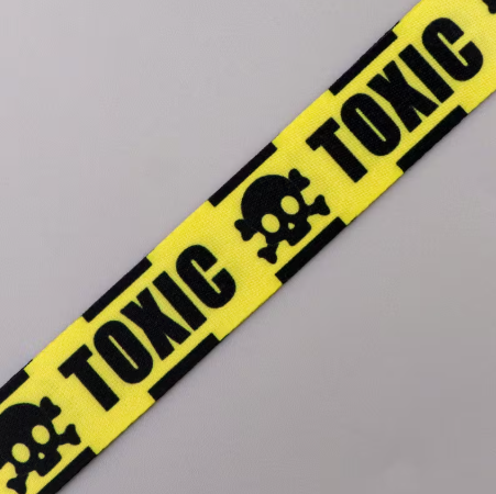 Шнурок на шею с картхолдером TOXIC лента для бейджа, ключей и телефона с чехлом для карты Желтый - изображение 6