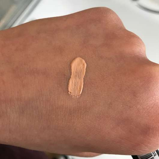 Жидкий консилер для лица NYX Cosmetics HD Concealer Wand оттенок Fair (CW02) - изображение 4