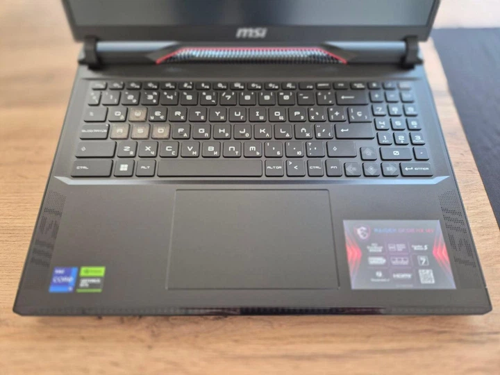 Ноутбук MSI Raider GE68HX 14VIG RTX 4090i9 14900HX/32GB/2TB WIn.11 - зображення 7