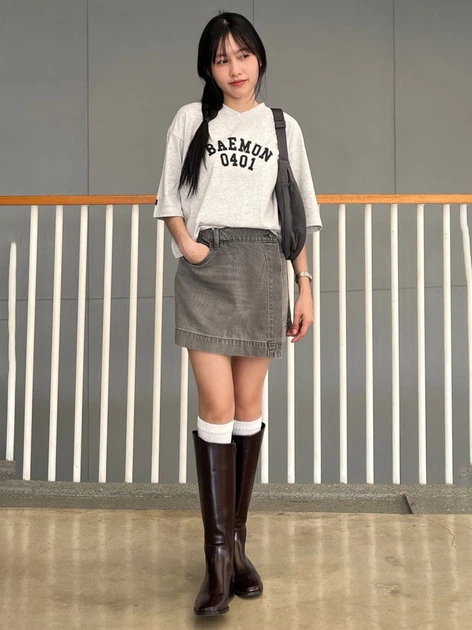 Футболка хлопковая оверсайз короткая женская Uniqlo 360921781 XL Серая (1159902182) - Фото 9 Футболка хлопковая оверсайз короткая женская Uniqlo 360921781 XL Серая (1159902182) - изображение 9