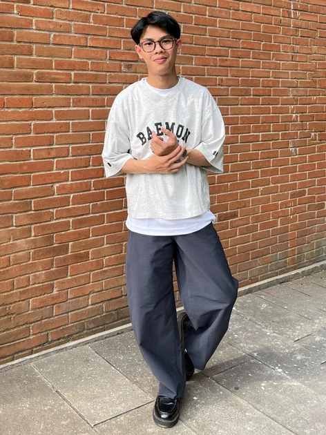 Футболка хлопковая оверсайз короткая женская Uniqlo 360921781 XL Серая (1159902182) - Фото 12 Футболка хлопковая оверсайз короткая женская Uniqlo 360921781 XL Серая (1159902182) - изображение 12