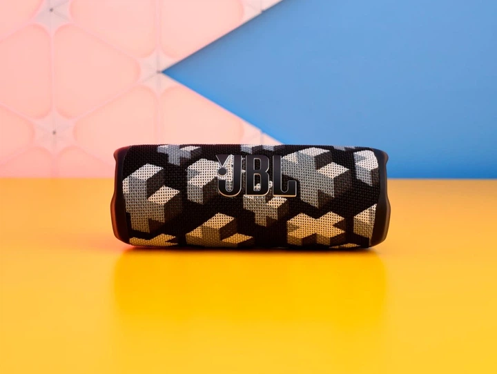 Портативная акустика JBL Flip 6 Martin Garrix (JBLFLIP6MG) Б/У [170276] - изображение 2