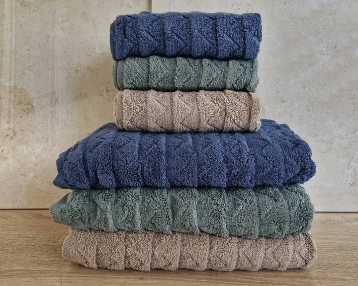 Набор турецких махровых полотенец Cestepe MicroCotton Premium 3 штуки 50x90 + 3 штуки 70х140 Ucgen 1 плотность 600 г/м2 - изображение 3