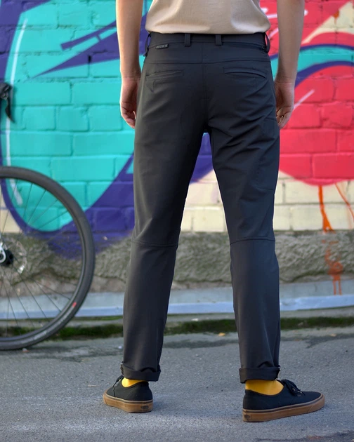 Мужские велоштаны для комюта ARTEFACTA Vanguard Размер М DWR (графит) slim fit - изображение 2
