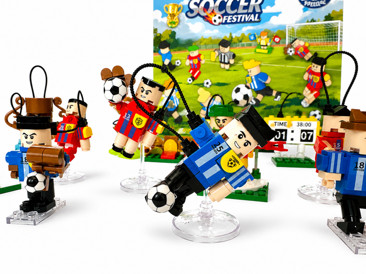 Адвент-календарь-конструктор Soccer Festival 24 в 1, 712 деталей, футбольный игровой набор с полем для детей от 6 лет - Фото 1 Адвент-календарь-конструктор Soccer Festival 24 в 1, 712 деталей, футбольный игровой набор с полем для детей от 6 лет - изображение 1