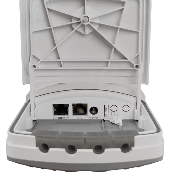 Точка доступу Wi-Fi 6 (LTE Cat7, двосмугова, RouterOS v7) MikroTik wAP ax LTE7 kit - Фото 3 Точка доступу Wi-Fi 6 (LTE Cat7, двосмугова, RouterOS v7) MikroTik wAP ax LTE7 kit - зображення 3