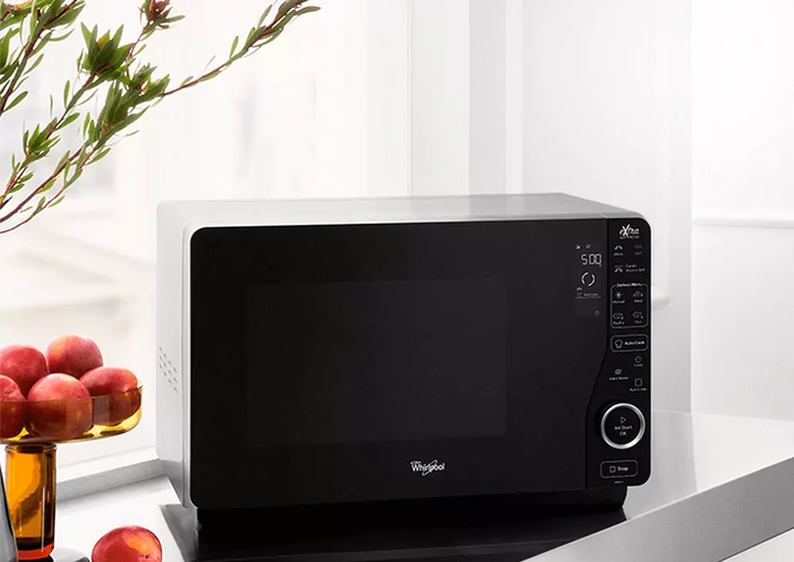 Мікрохвильова піч Whirlpool MWF 421 SL - Фото 6 Мікрохвильова піч Whirlpool MWF 421 SL - зображення 6