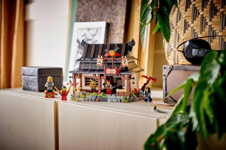 Конструктор LEGO NINJAGO Кузница «Четыре оружия». 15-я годовщина (71858) - изображение 10