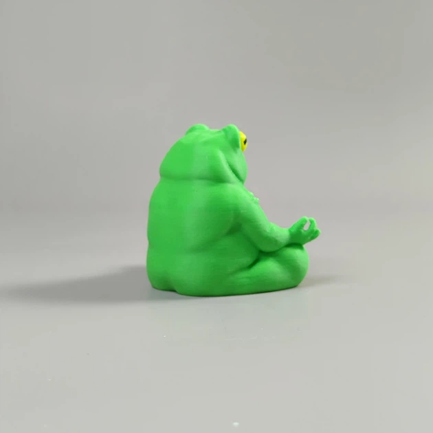 Декоративная фигурка Лягушка-йог Медитация из PLA-пластика, салатовая, 3D-печать, высота 5 см - Фото 3 Декоративная фигурка Лягушка-йог Медитация из PLA-пластика, салатовая, 3D-печать, высота 5 см - изображение 3