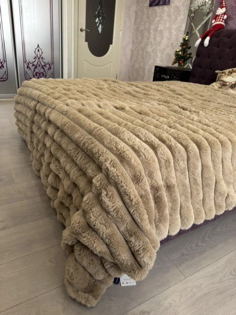 Королевское Покрывало "Кролик" Colourful Home Евро размера 210х230см двустороннее, с длинным искусственным бежевым мехом (lm4) - Фото 1 Королевское Покрывало "Кролик" Colourful Home Евро размера 210х230см двустороннее, с длинным искусственным бежевым мехом (lm4) - изображение 1
