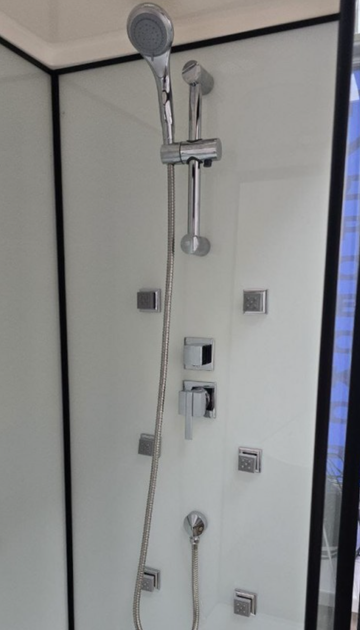 Душовий бокс VERONIS BN-810 100×80×215 см, правий, низький піддон, прозоре скло, чорний профіль, гідромасаж - изображение 7