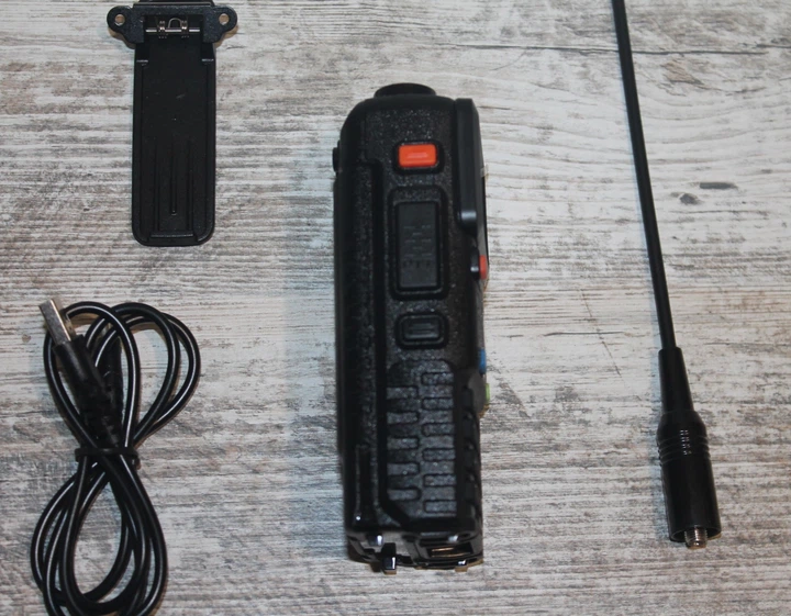 Рация Baofeng UV-5RH 10W зарядка type-c дальность связи до 20 км - изображение 4