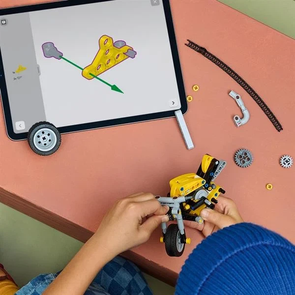 Конструктор LEGO Technic Жовтий мотоцикл 151 деталь Пластик 42225 - Фото 6 Конструктор LEGO Technic Жовтий мотоцикл 151 деталь Пластик 42225 - зображення 6
