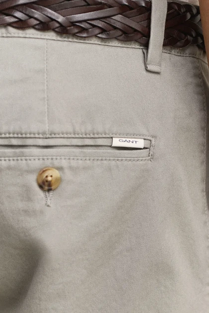 Чоловічі сірі чіноси SLIM CLASSIC Gant 33-32 1501000 - Фото 5 Чоловічі сірі чіноси SLIM CLASSIC Gant 33-32 1501000 - изображение 5