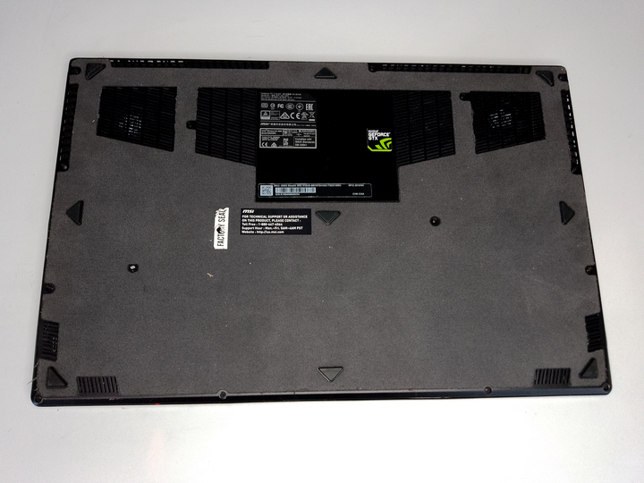 Ігровий ноутбук MSI GS63 Stealth 15.6" 1920x1080 IPS / 6(12) ядер Core i7-8750H / GTX 1060 6GB GDDR5 / 16GB DDR4 / 256GB SSD + 1Tb HDD / гравіювання Б/В - изображение 6