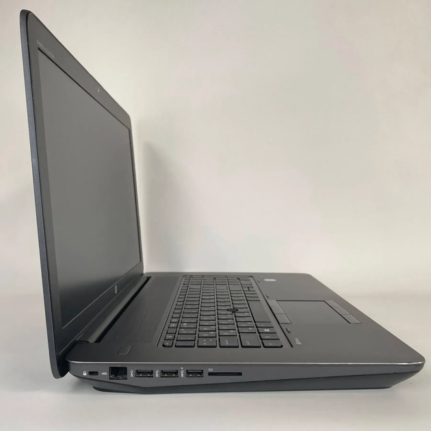 Мобильная рабочая станция Б-класс HP zBook 17 G4 / 17.3" (1920x1080) IPS / Intel Core i7-7820HQ (4 (8) ядра по 2.9 - 3.9 GHz) / 32 GB DDR4 / 500 GB SSD / nVidia Quadro P5000, 16 GB GDDR5X, 256-bit / WebCam / Fingerprint б/у + Подарок Мышь / USB - Фото 4 Мобильная рабочая станция Б-класс HP zBook 17 G4 / 17.3" (1920x1080) IPS / Intel Core i7-7820HQ (4 (8) ядра по 2.9 - 3.9 GHz) / 32 GB DDR4 / 500 GB SSD / nVidia Quadro P5000, 16 GB GDDR5X, 256-bit / WebCam / Fingerprint б/у + Подарок Мышь / USB - изображение 4