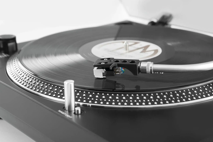 Програвач вінілових дисків TechniSat TechniPlayer LP 300 - зображення 3